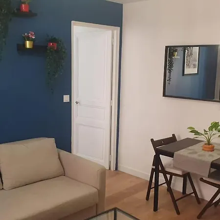 Palais De Justice Apartment *